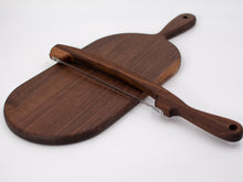 Load image into Gallery viewer, Bread Bow Knife and Bread Board