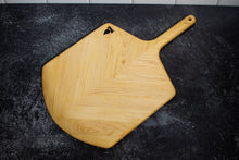 Load image into Gallery viewer, Pizza Peel with Unique Maple Chevron Pattern
